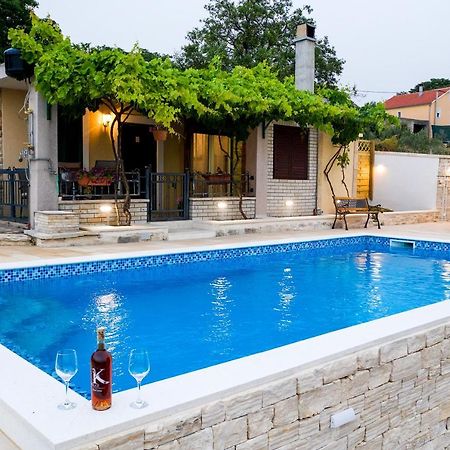 Country House Korlat Benkovac Bagian luar foto